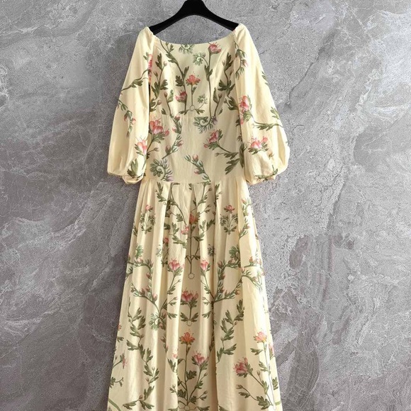 Agua by Agua Bendita Dresses & Skirts - Agua by Agua Bendita Cream Floral Puff-Sleeve Maxi Dress